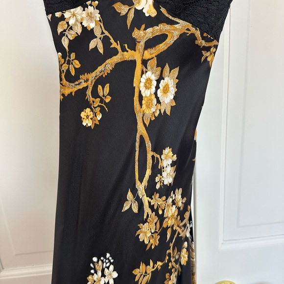 Black Lace and Gold Floral Evening Gown - Picture 10 of 16